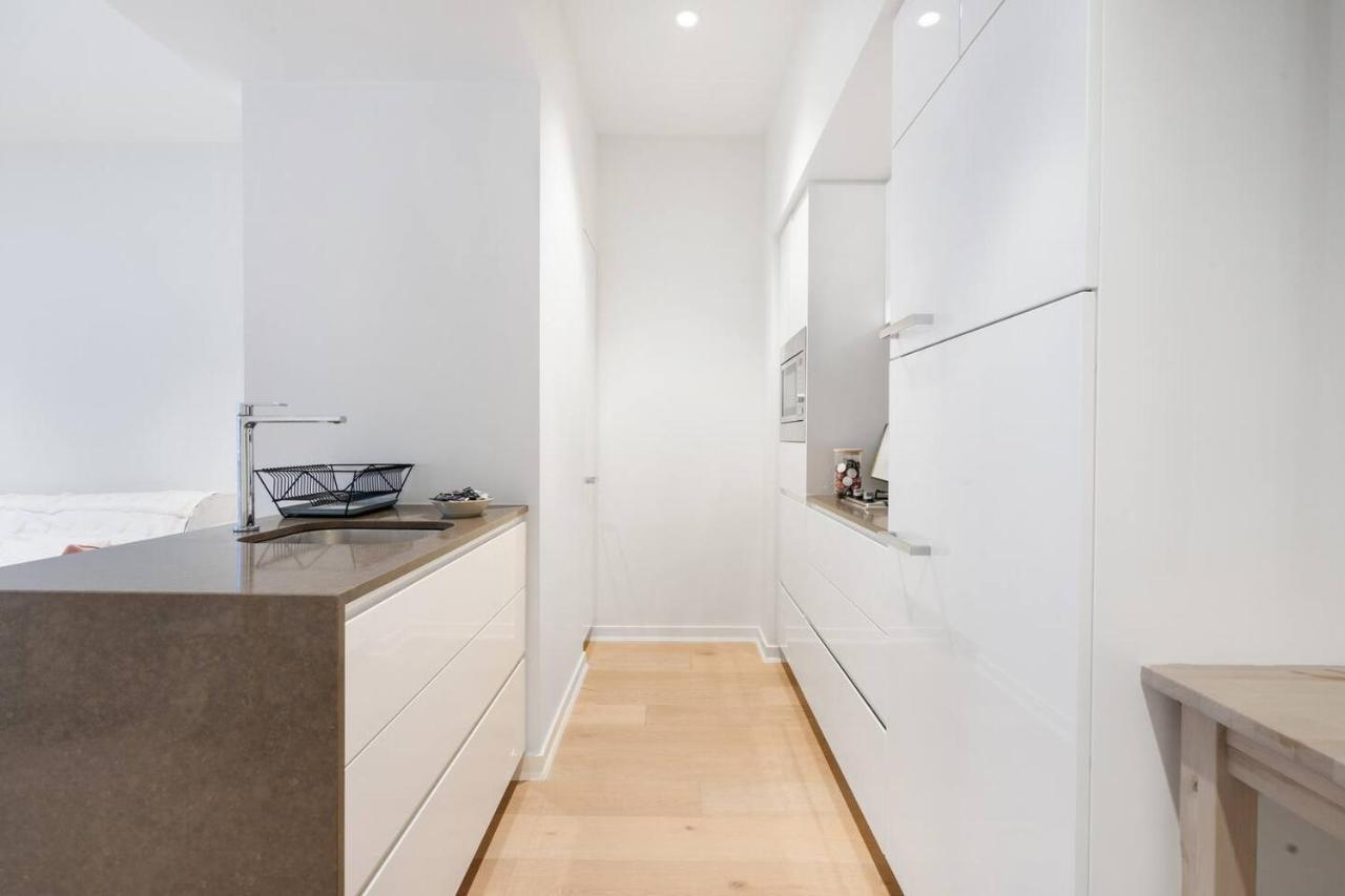 Refined City Pad In Central Melbourne With Pool Apartment Ngoại thất bức ảnh